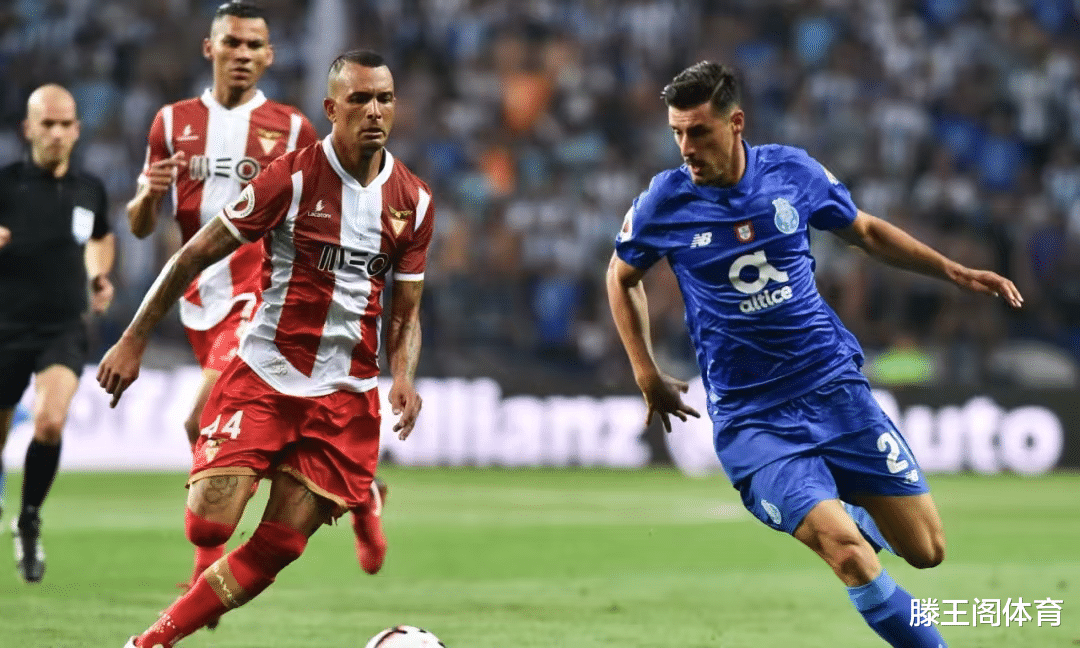 曼城主场大胜狼队,莱斯特城吞下两连败 曼城主场大胜狼队,莱斯特城吞下两连败