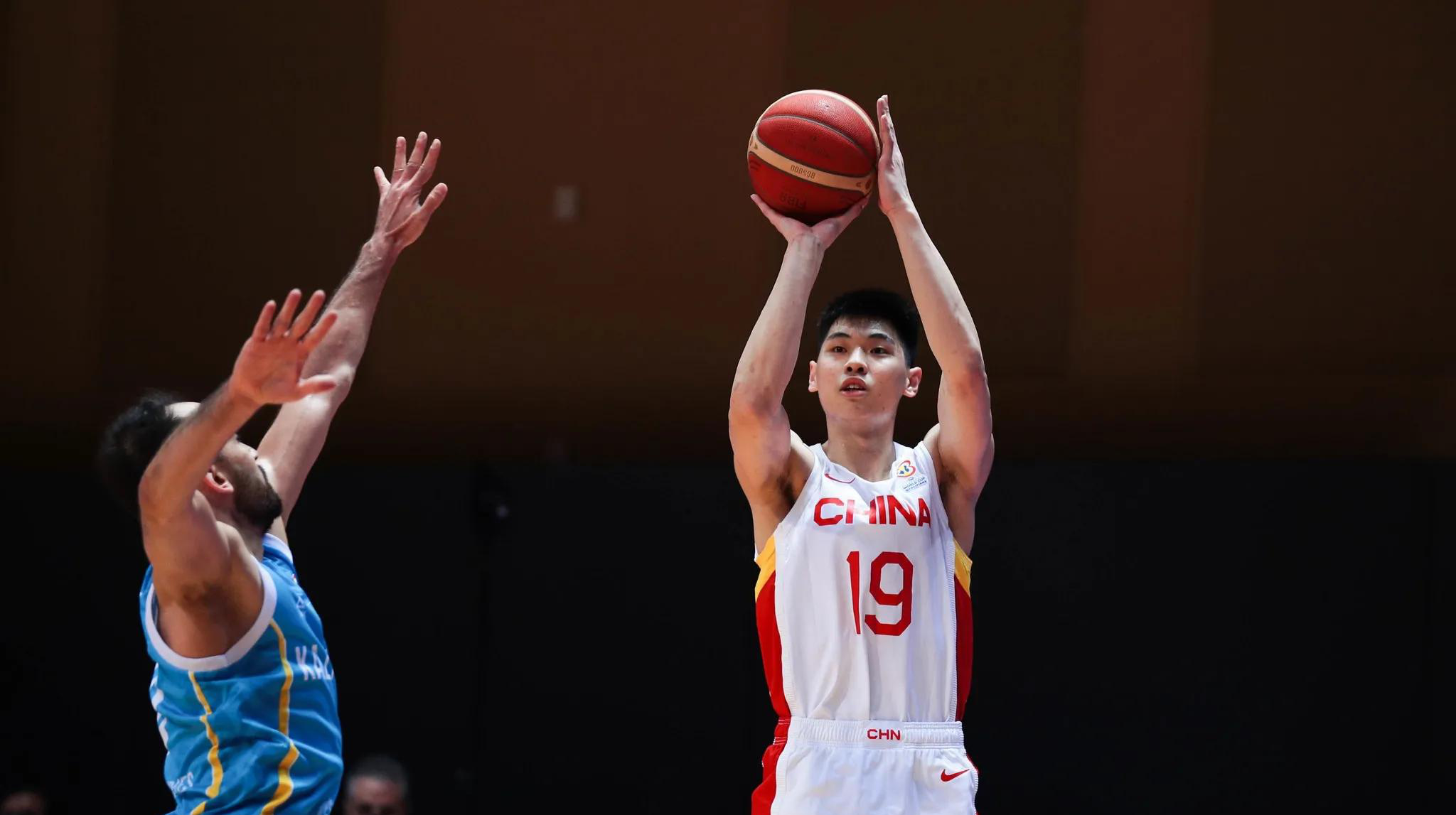 青年代表队脱颖而出,为国争光 青年代表队脱颖而出,为国争光