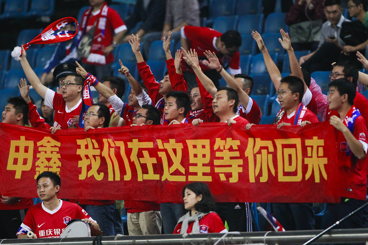 关于进入关键比赛阶段，各队实力对决激烈的信息