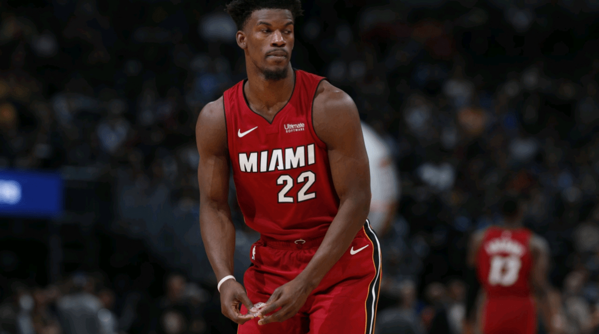 鹈鹕队小前锋暴走砍下高分,挑战个人极限的简单介绍 鹈鹕队小前锋暴走砍下高分,挑战个人极限的简单介绍