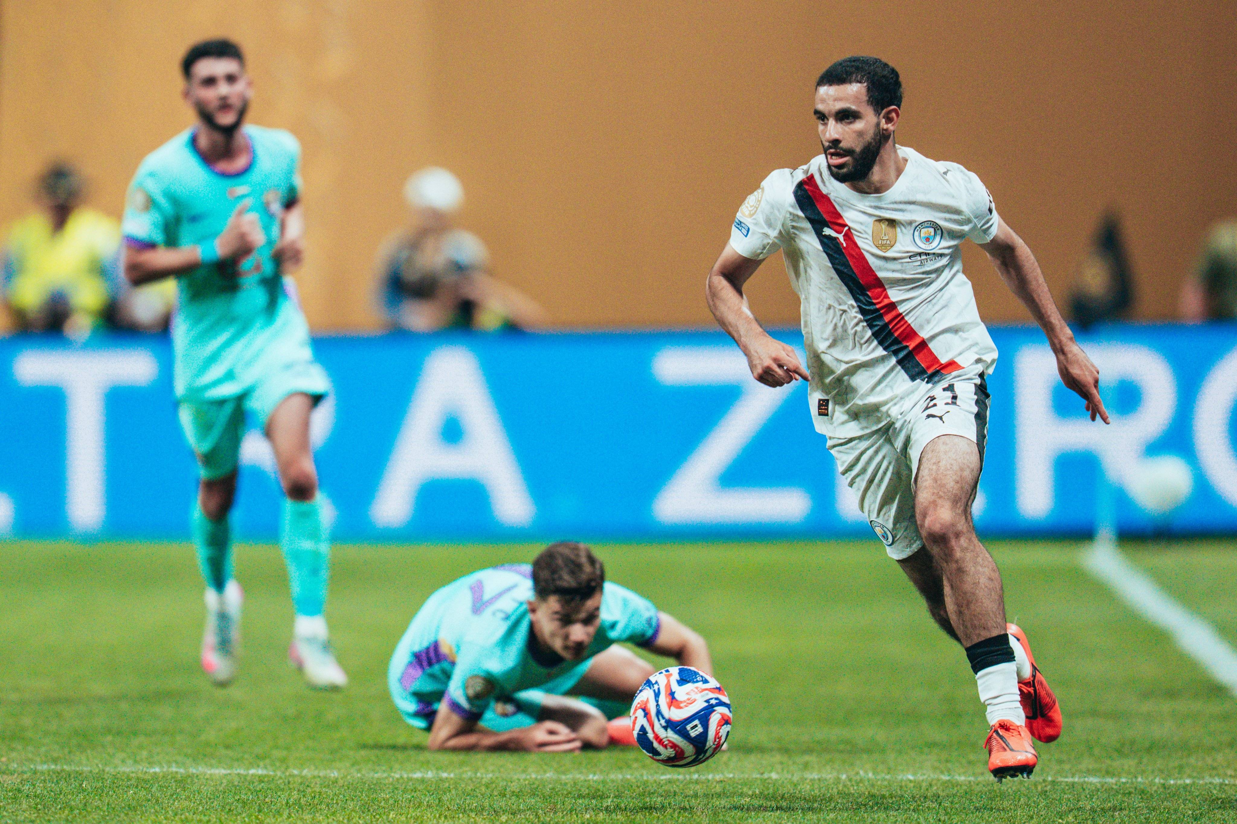 包含英超球员突破自我,表现堪称完美的词条 包含英超球员突破自我,表现堪称完美的词条