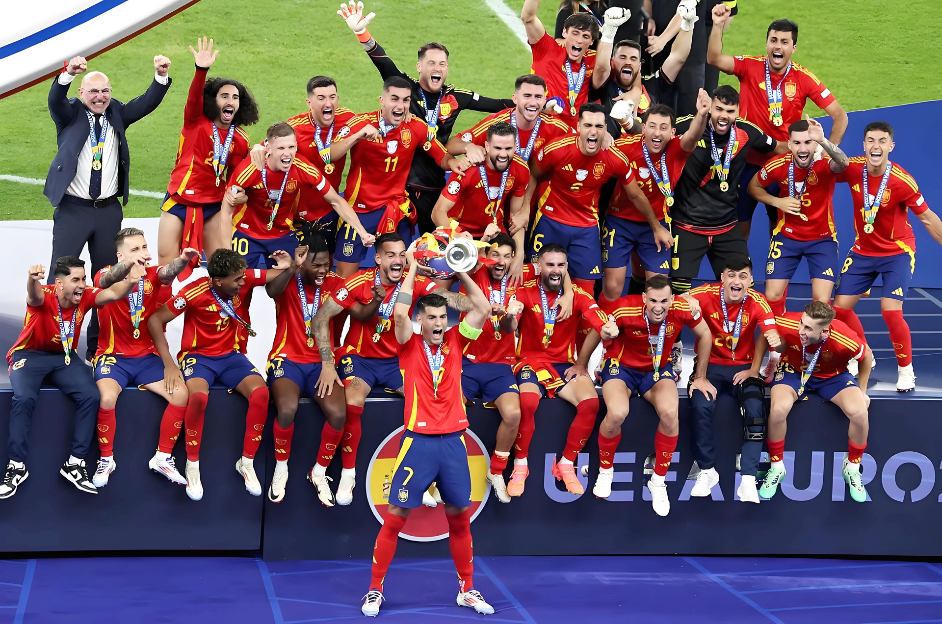 马德里竞技力克阿根廷,卡塞米罗扛起全队 马德里竞技力克阿根廷,卡塞米罗扛起全队