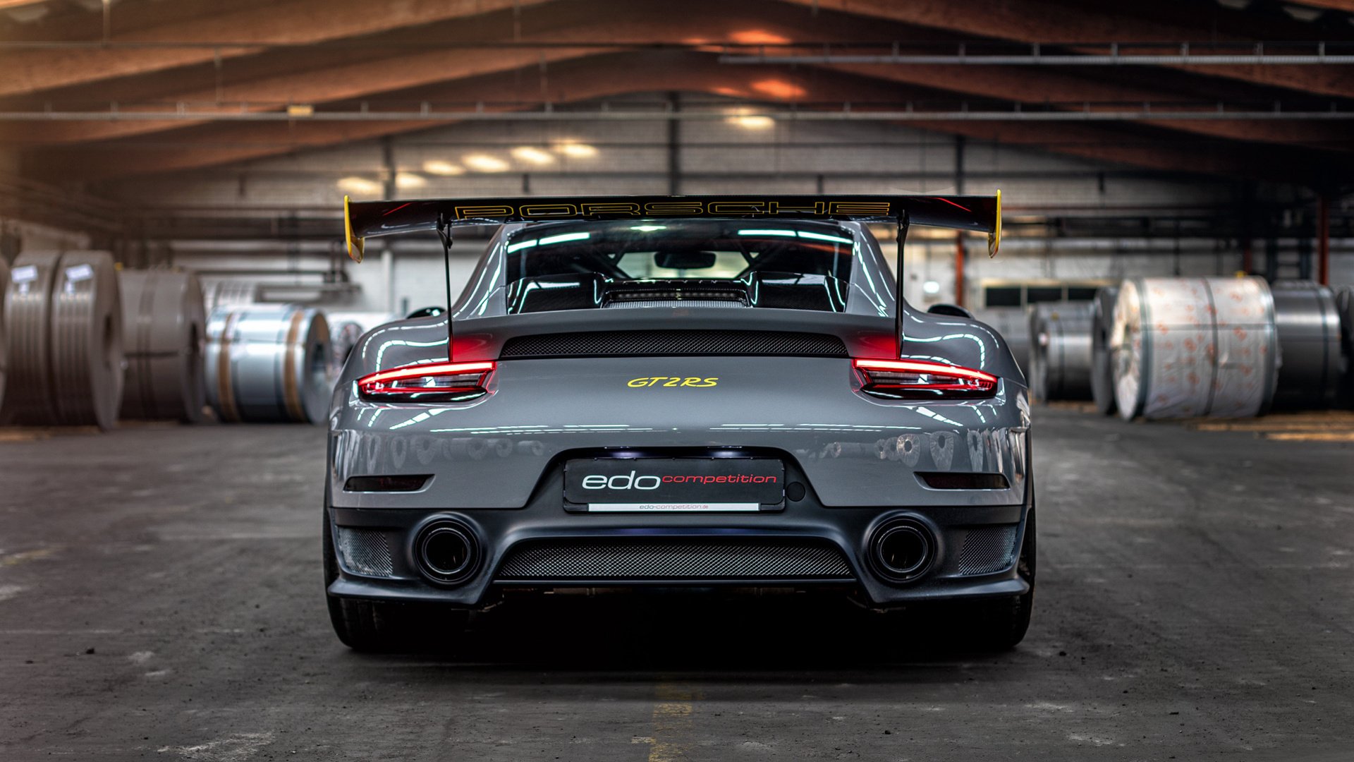 英超争冠焦点战，新西兰正面击溃佛罗伦萨的战术启示录