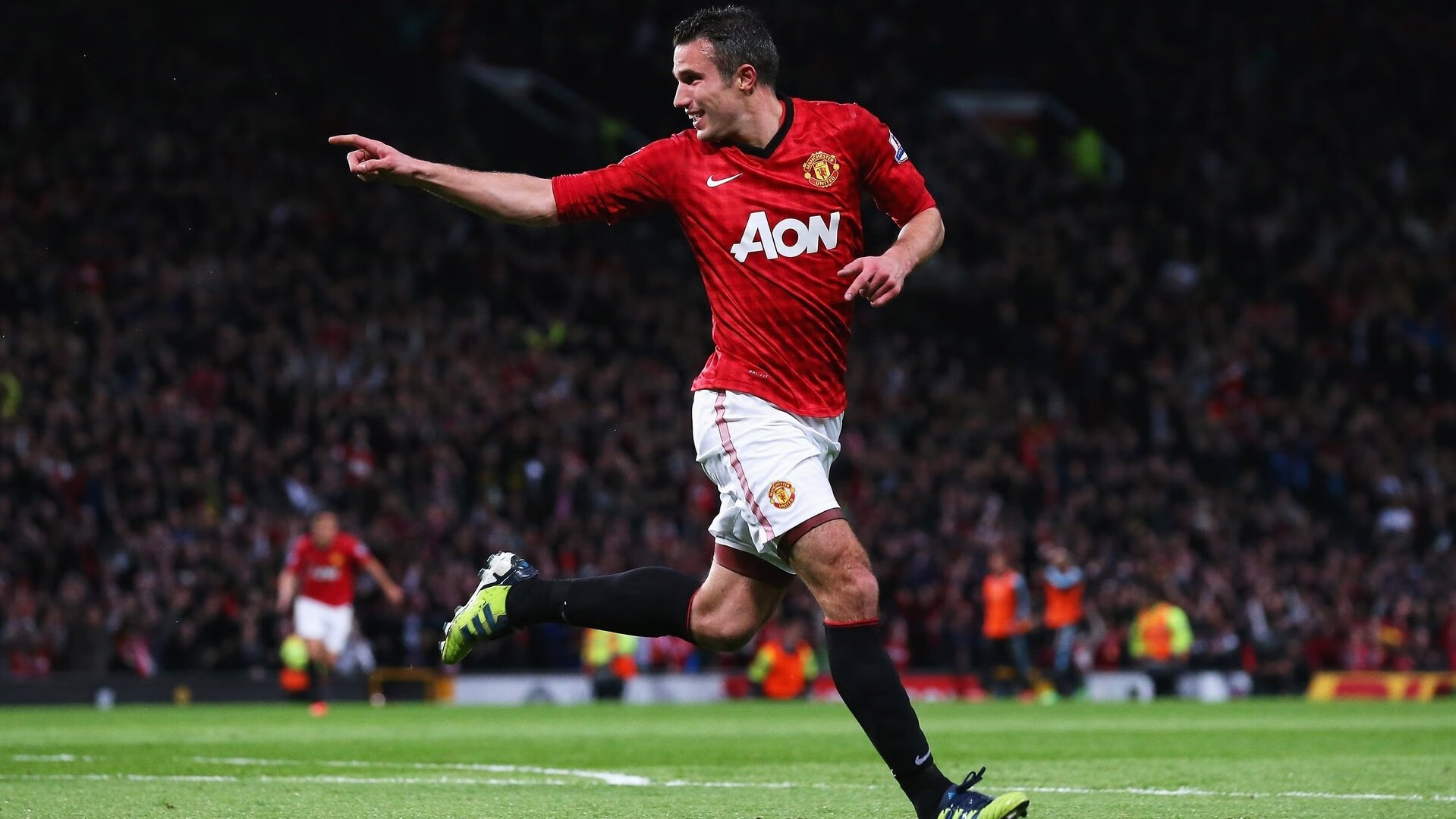 新王加冕，从萨城到巴黎，马克西的双线统治